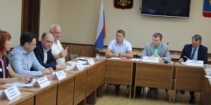 В Зеленогорске прошел выездной штаб по контролю за реализацией программы капремонта