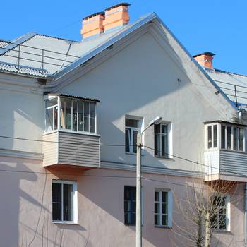В Красноярском крае в ближайшие три года новые крыши появятся на 785 многоквартирных домах