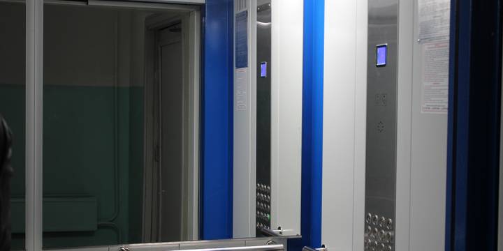 В Красноярском крае продолжается работа по замене лифтов в многоквартирных домах