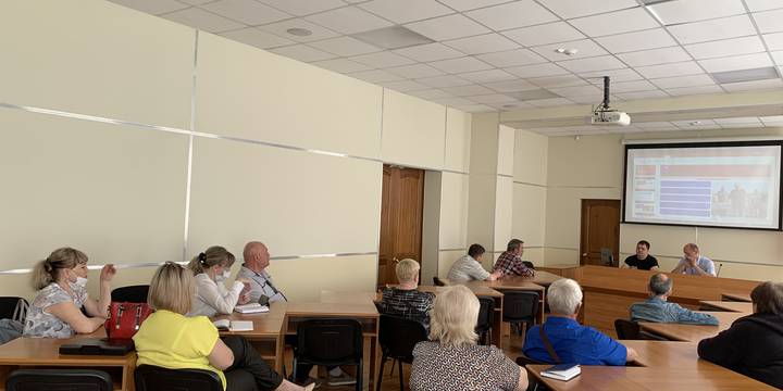 В Канске прошла встреча с представителями управляющих организаций по вопросам проведения капитального ремонта многоквартирных домов