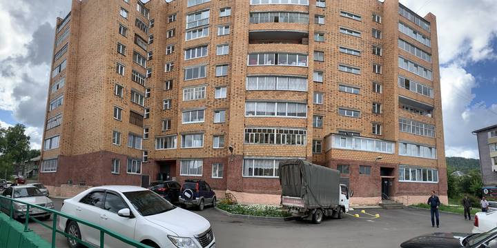 В Дивногорске продолжается замена лифтового оборудования
