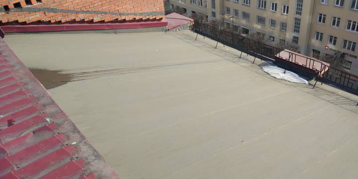 Руководство фонда рассматривает возможность применения нового материала при ремонте кровель