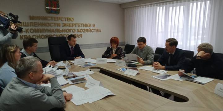 Комиссия одобрила перенесение срока ремонта 14 многоквартирных домов на более ранний период