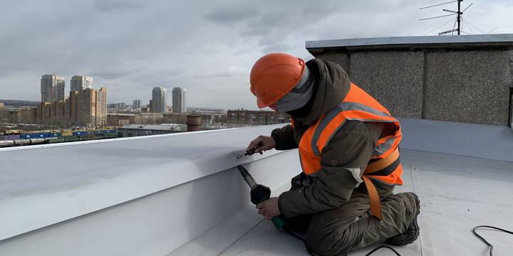 Больше 1 тыс рабочих занимаются строительно-монтажными работами в многоквартирных домах Красноярского края.