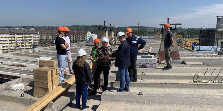 Диалог между всеми участниками процесса