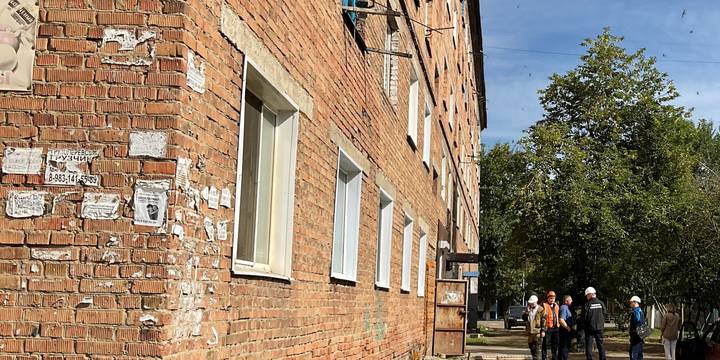 В «проблемном» общежитии г. Канска приступили к выполнению капитального ремонта