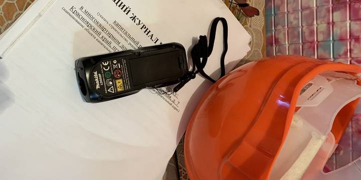 Лето закончилось, но на выполнение работ по капитальному ремонту домов смена сезонов никак не влияет