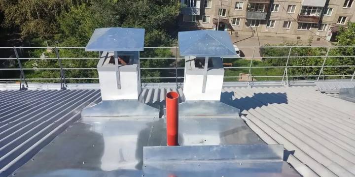 В Красноярске завершён капитальный ремонт кровли на Новгородской, 10